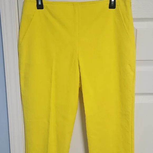 Trina Turk Slim Leg Stretch Cropped Pant: Geo Jacquard Yellow: Size- 10 - Picture 5 of 16
